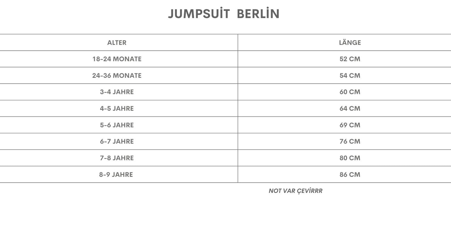 Rote Salopette Berlin - Jumpsuit in Rot mit Volantschultern und Haarspange