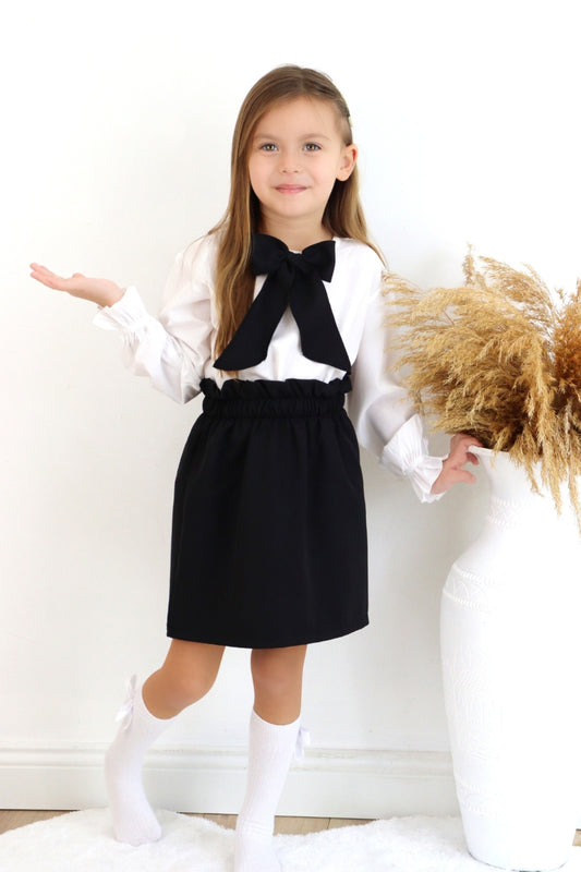 Set Laura -  schwarzer Rock mit Raffung und weißer Bluse mit schwarzer Schleife