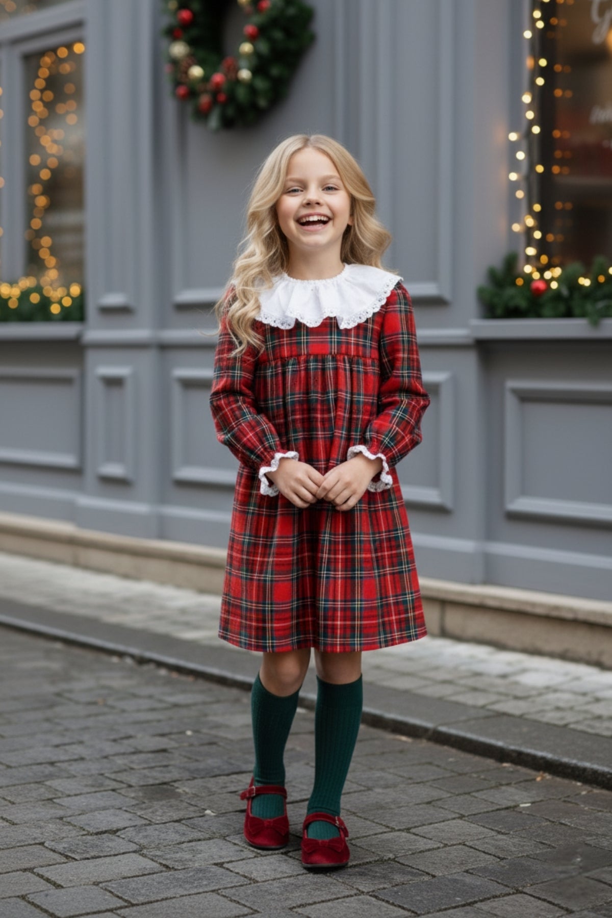 Kleid College - langärmliges Kleid im Schottenmuster Spitzendetails Rüschensaum und Stirnband