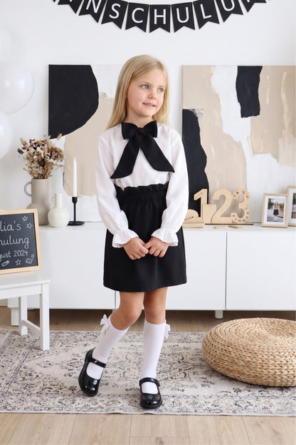Set Laura -  schwarzer Rock mit Raffung und weißer Bluse mit schwarzer Schleife