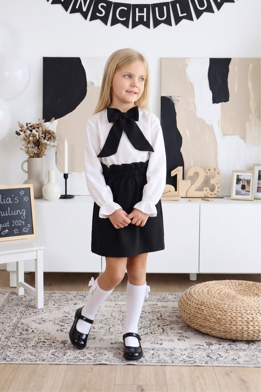 Set Laura -  schwarzer Rock mit Raffung und weißer Bluse mit schwarzer Schleife