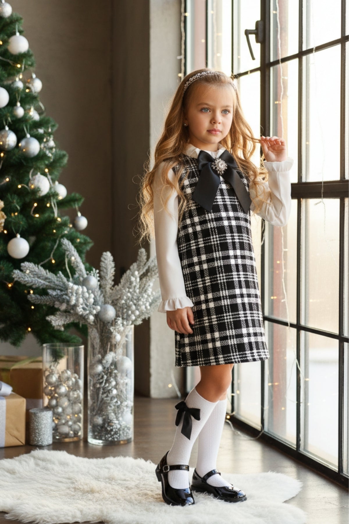 Kleid Vanessa - Kleid mit Tweed in schwarz und weiß abnehmbare Brosche mit Zirkoniastein