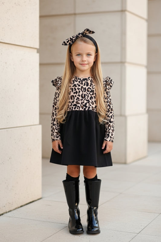 Kleid - schwarz mit Leopardenmuster - entzückender Rüschensaum und passendes Haarband