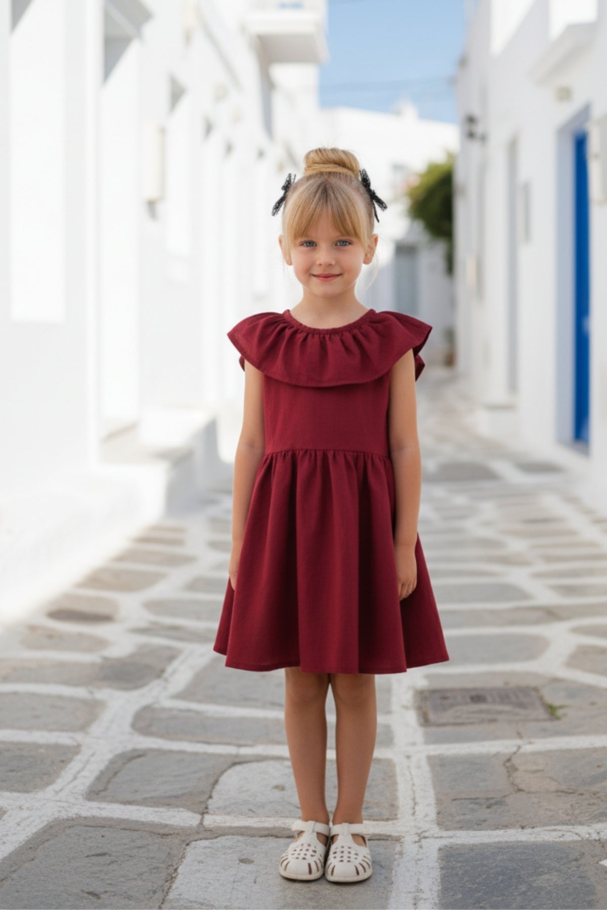 Kleid Cherry - Bordeaux farbendes Kleid mit Schleife, Rüschen und Haarspangen