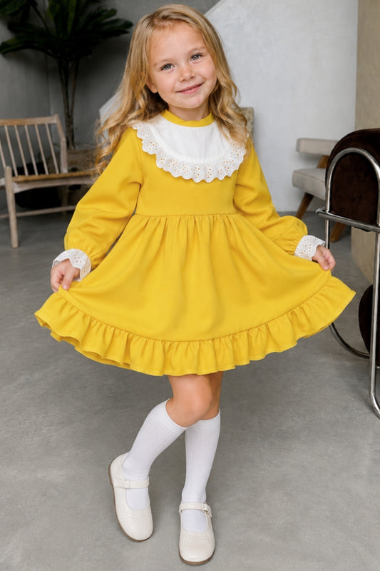 Kleid Ruby - Gelbes Kleid langärmelig mit Rüschensaum Spitzendetails und Haarband