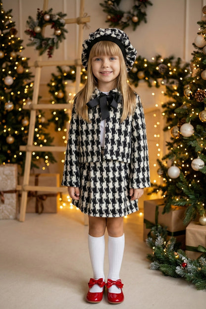 Dreiteiliges Set Santa schwarz/weiß  -  Blazer, Kleid und Mütze in schwarz - weiß Hahnentritt-Muster
