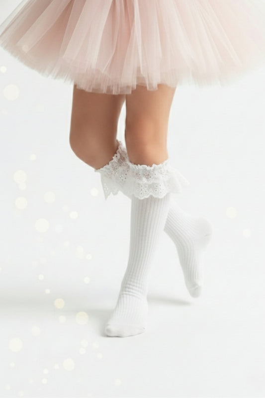 Mädchen Kniestrümpfe mit Rüschen - süße knielange Strümpfe wollweiß